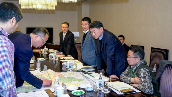 集团党委书记、董事长任丁会见峨边 县委书记谭焰一行