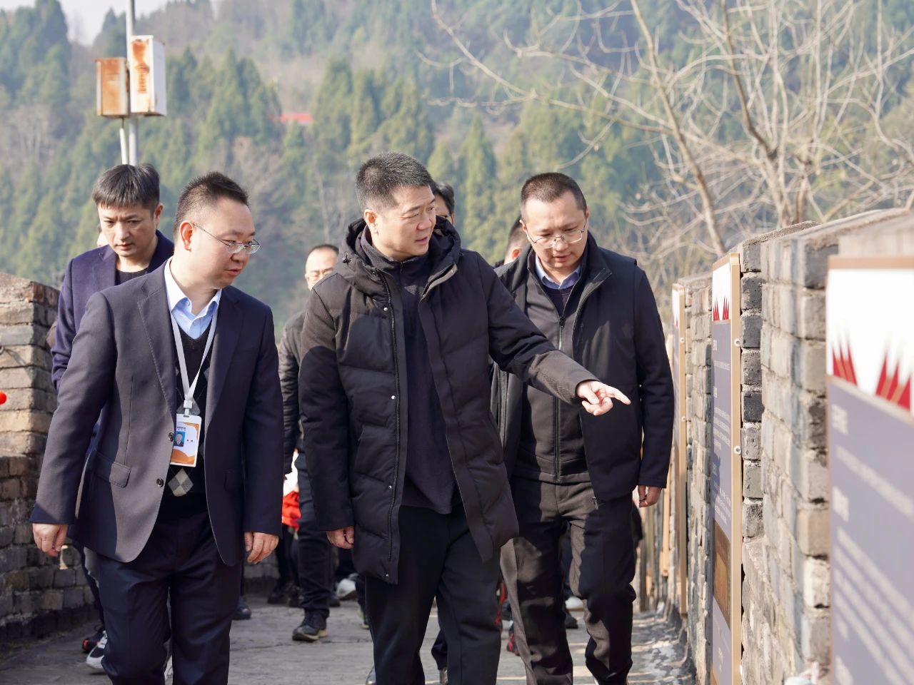 省尊龙凯时集团党委书记、董事长游勇检查督导春节安全生产工作并看望慰问坚守岗位的一线干部员工