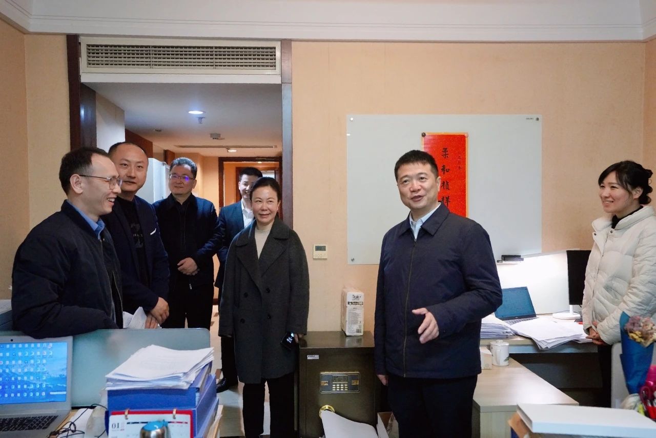 温暖启航，共赴新篇！—— 省尊龙凯时集团领导走访慰问干部职工